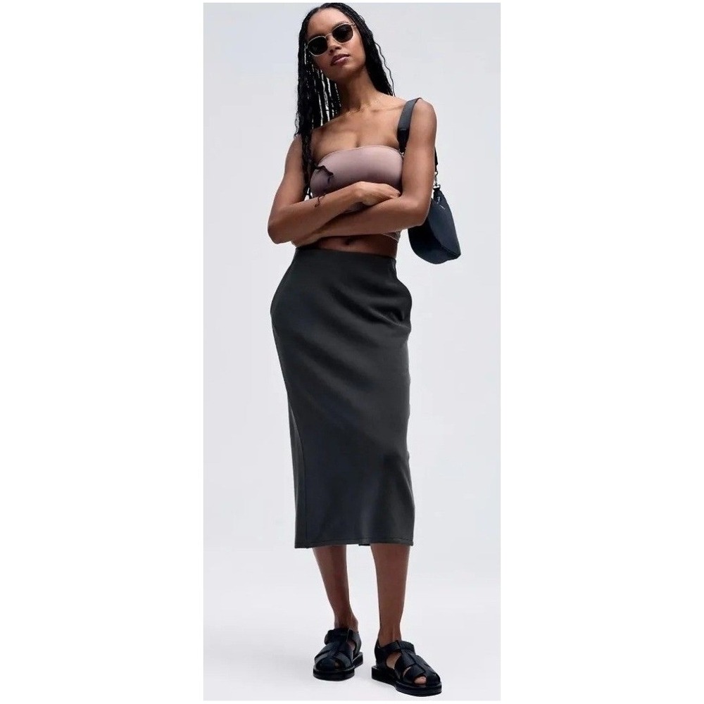 Lululemon Softstreme High-Rise Midi Pencil Skirt Black Office Career Size 0 NWT